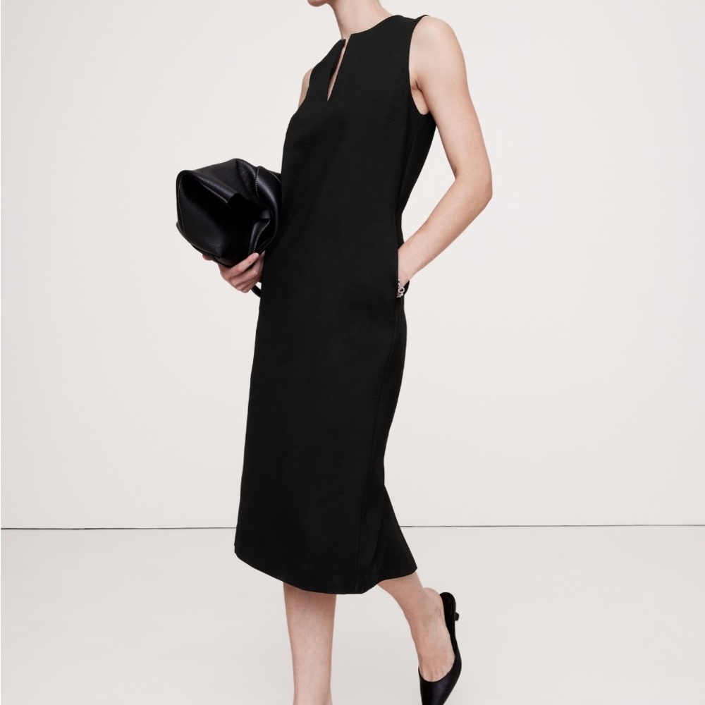 Banana Republic Everywhere Point Column Midi Dress